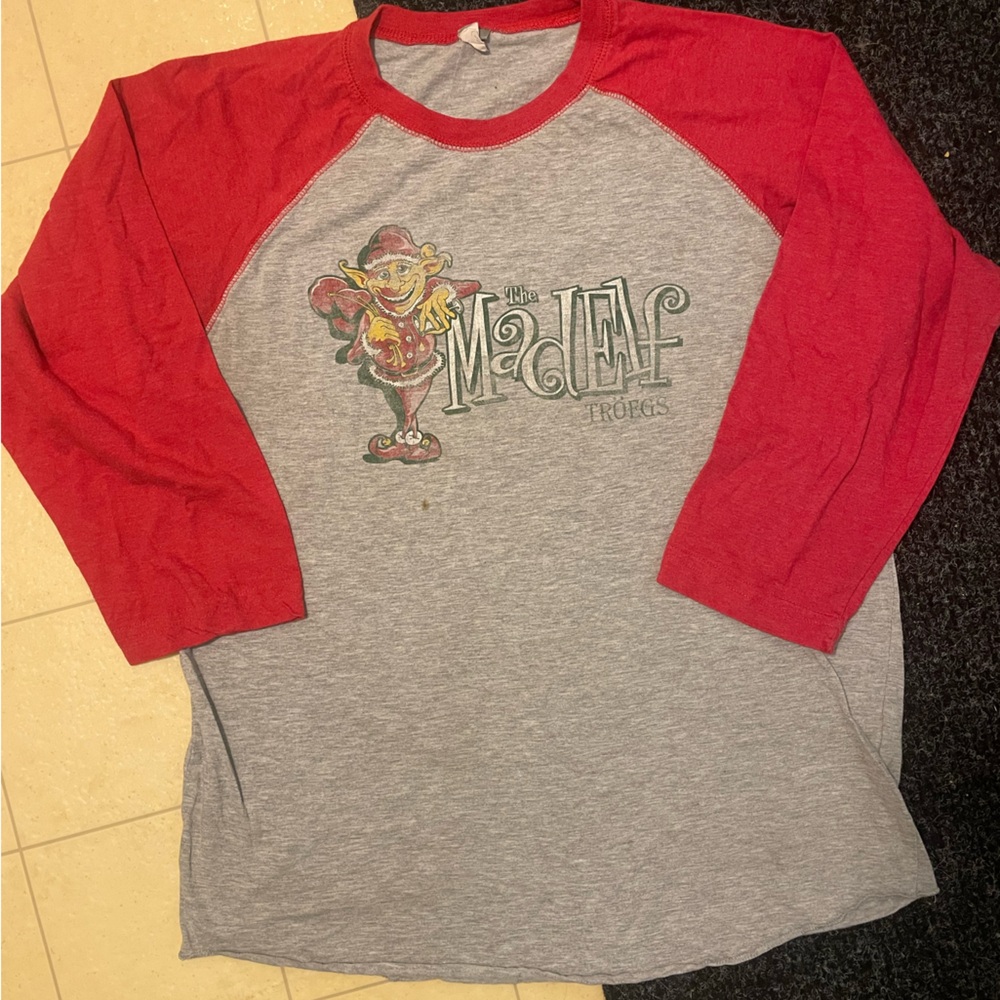 Tröegs mad elf men’s size large mid sleeve shirt